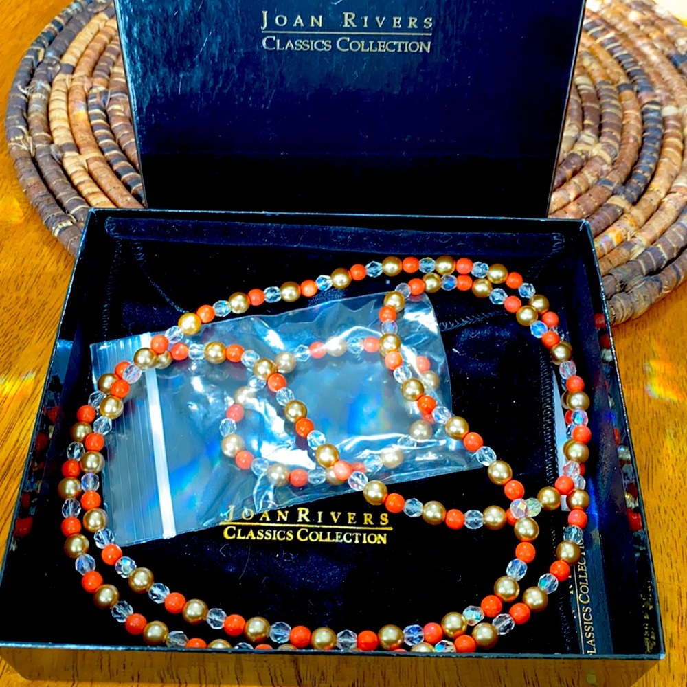 Joan River’s bead necklace and bracelet set in coral, gold and clear. Sz 22”
